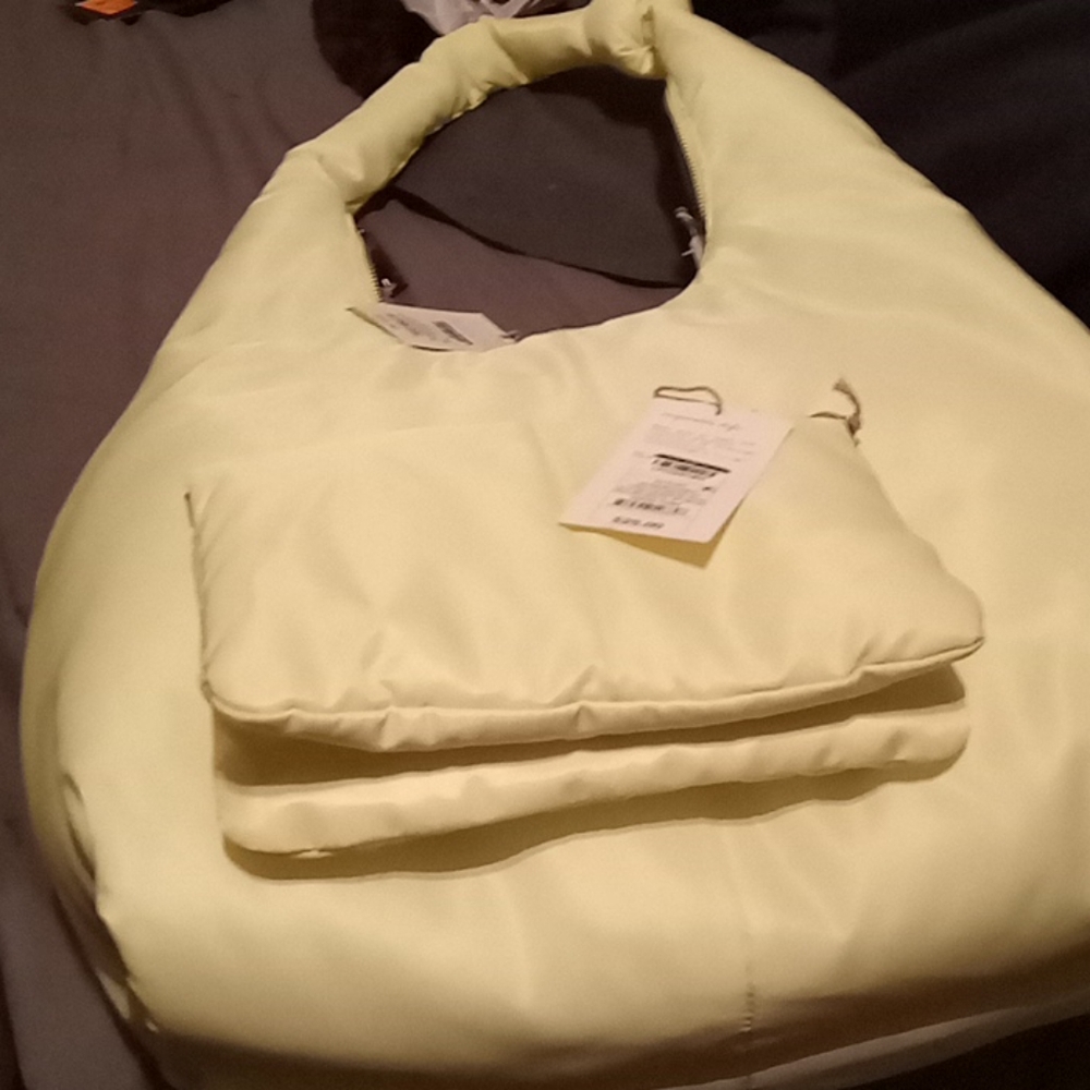 A large crossbody purse and wallet